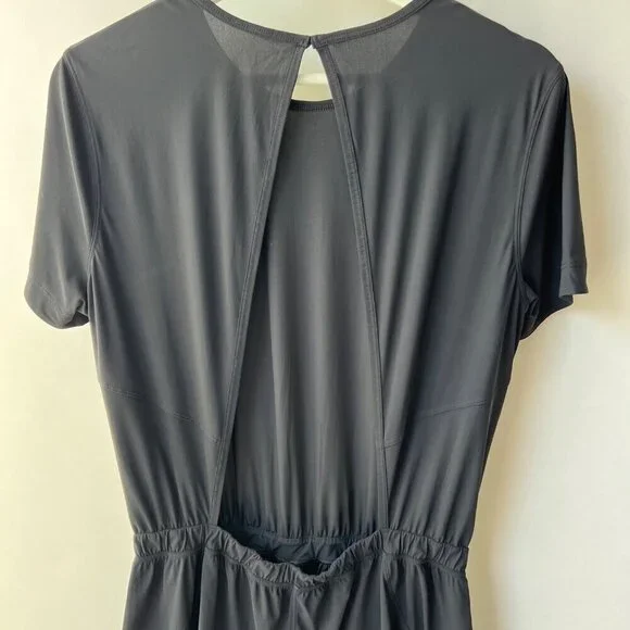 Lululemon Lightweight High-Neck Romper Black Size 8 A141